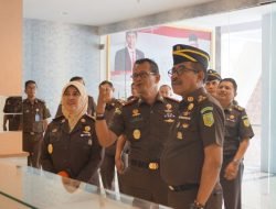 Bangun Zona Integritas, Setia Untung Sambangi Kejati Riau
