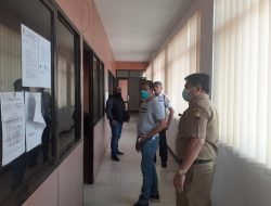 BPBD Semprot Disperkimtan Dengan Disinfektan