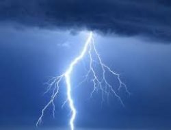 Pulang Dari Sawah, Kiki Tewas Tersambar Petir