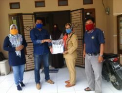 BKAD-UPDB Tanjungkerta Salurkan Bansos Penanggulangan Penyebaran Covid-19