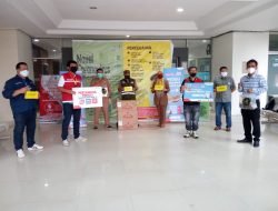 Pertamina dan Hiswana Migas Donasikan Vitamin C dan Paket Makanan ke RSUD Sumedang