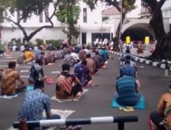 Intruksi Jaksa Agung, Jajaran Kejagung Gelar Sholat Jumatan Pasca PSBB