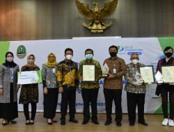 Kabupaten Sumedang Raih Jamsostek Paritrana Award Tahun 2019