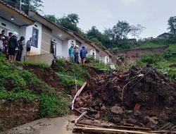 Longsor di Cimanggung, 14 Rumah Rusak Berat dan 12 Orang Masih dalam Pencarian