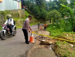 Akibat Curah Hujan Tinggi, Bahu jalan Raya Wado – Kirisik Alami Pergerakan Tanah