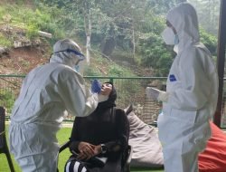 Cegah Cluster Objek Wisata, Ratusan Wisatawan di Sumedang Jalani Rapid Antigen