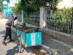 Bantu Warga Terdampak PPKM Darurat, Kapolres Sumedang Salurkan Puluhan Paket Sembako