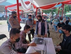 Terapkan Prokes Ketat, Ribuan Warga Jatinangor Ikuti Vaksinasi Covid-19