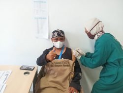 Ratusan Nakes RSUD Sumedang, Mulai Disuntik Vaksin Moderna