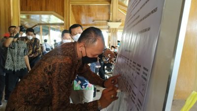 Terpanggil untuk Memajukan Desanya, Jurnalis Ini Siap Bertarung di Pilkades Cibeusi