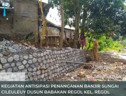 PUPR Kabupaten Sumedang Bersama Tim BBWS Lakukan Penanganan Tanggul di Sungai Cileuleuy