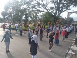 Peringati HKN ke-57, Karyawan RSUD Sumedang Ikuti Tes Kebugaran