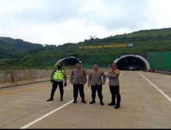 Wakapolda Jabar Tinjau Perbaikan Tol Cisumdawu Seksi 2 di Sumedang