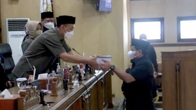 DPRD Sumedang Terima LKPJ Bupati Tahun Anggaran 2021