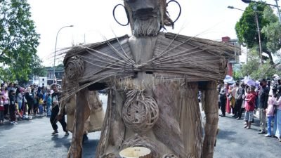 Berbagai Kreasi Dari Tiap Kabupaten Warnai Pawai Ta’aruf MTQ Tingkat Jabar