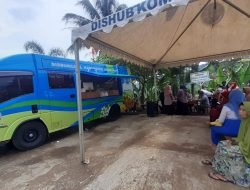 Simoyan Layani Warga Desa Sukawening Ganeas