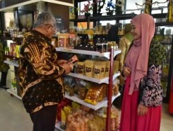 Gerai UMKM IPP Jadi Inspirasi Ketua DWP Ogan Komering Ulu