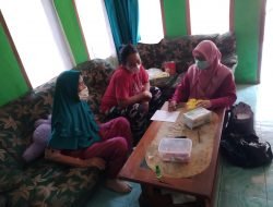 Upaya Orang Tua di Sumedang yang Anaknya Mengidap TBC, Dari Doa Hingga Rebusan Daun Hanjuang Beureum