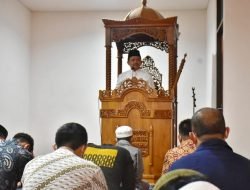 Jadi Khatib Salat Jumat di Kejati Jabar, Ini Pesan Bupati Sumedang