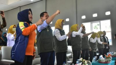Peringati HUT RI ke 77, Jabar Bergerak Serahkan Rumah Romantis