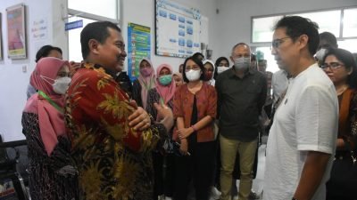Menkes Tinjau Sapras Kesehatan Puskesmas Situraja