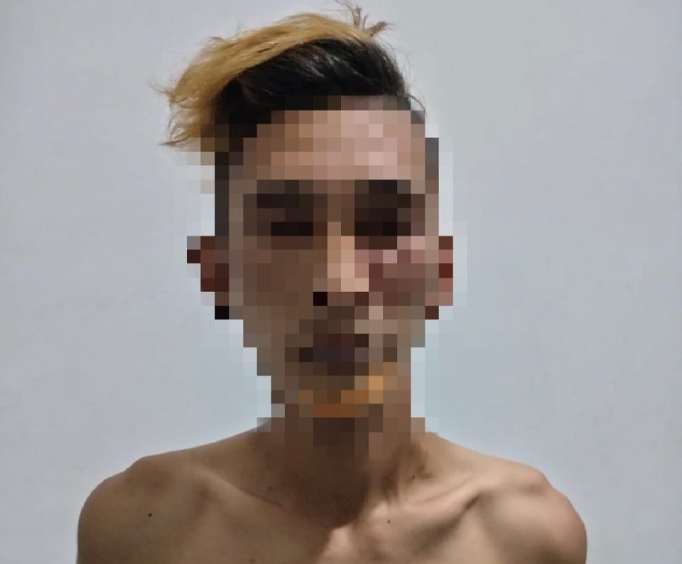 Terekam CCTV Sedang Mencuri