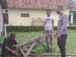 Jaga Keamanan Selama Ramadan, Bhabinkamtibmas Polsek Surian Sambangi Warga