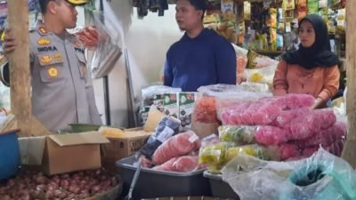 Jaga Stabilitas Ketersediaan Dan Harga Bahan Pokok Jelang Idul Fitri, Kapolres Sumedang Lakukan Peninjauan Pasar