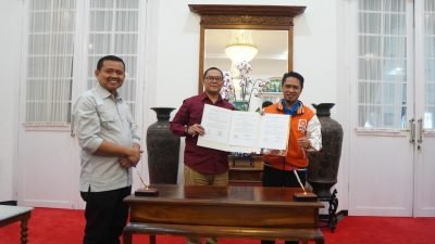Delapan Parpol di Sumedang Dapat Bantuan Keuangan