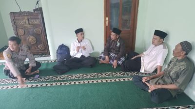 Sambangi Tokoh Masyarakat, Kapolsek Cisarua Dengar Masukan Warga