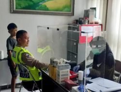 Bentuk Peduli Sosial, Bhabinkmtibmas Polsek Sumedang Selatan Donorkan Darah Kepada Anak Penderita Talasemia