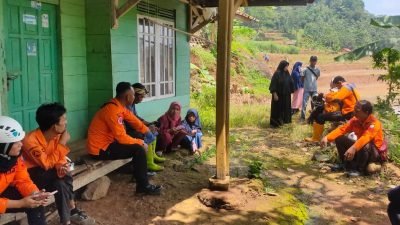 BPBD Sumedang Lakukan Assesment Pergerakan Tanah di Desa Banjarsari Sumedang