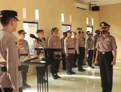 Kapolres Sumedang Pimpin Upacara Kenaikan Pangkat Pengabdian Personil Polres Sumedang