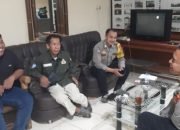 Kapolsek Sukasari Sambangi Kantor Sekretariat Bumi perkemahan Kiara Payung