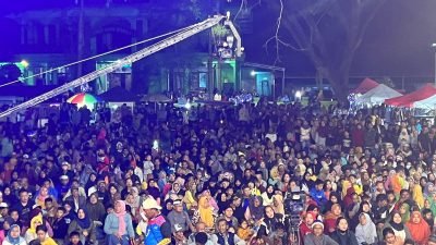 pagelaran wayang golek Giriharja 3 Putra