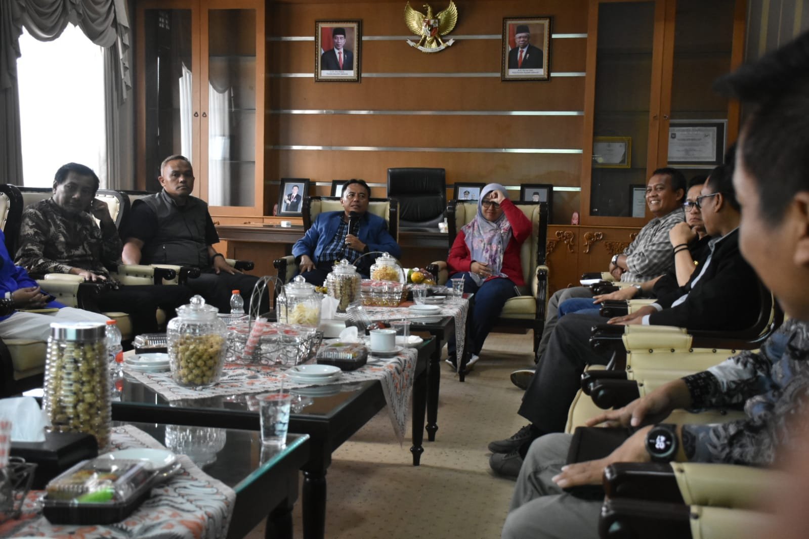 Rapat Pembahasan City Branding bersama lintas OPD dan para pelaku jasa pariwisata di ruang kerja bupati, Kamis (28/12/2023).