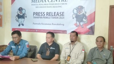 Masa Tenang Pemilu 2024, Ratusan APK Ditertibkan Panwaslu Rancakalong