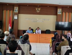 403 Warga Korban Angin Puting Beliung di Sumedang Menerima Bantuan Tunai