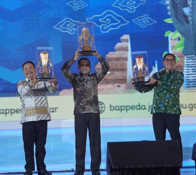 Prestasi di Hari Jadi ke-446