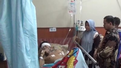 Dony Ahmad Munir Buktikan Kepeduliannya, Kunjungi Korban Begal di RSUD Sumedang