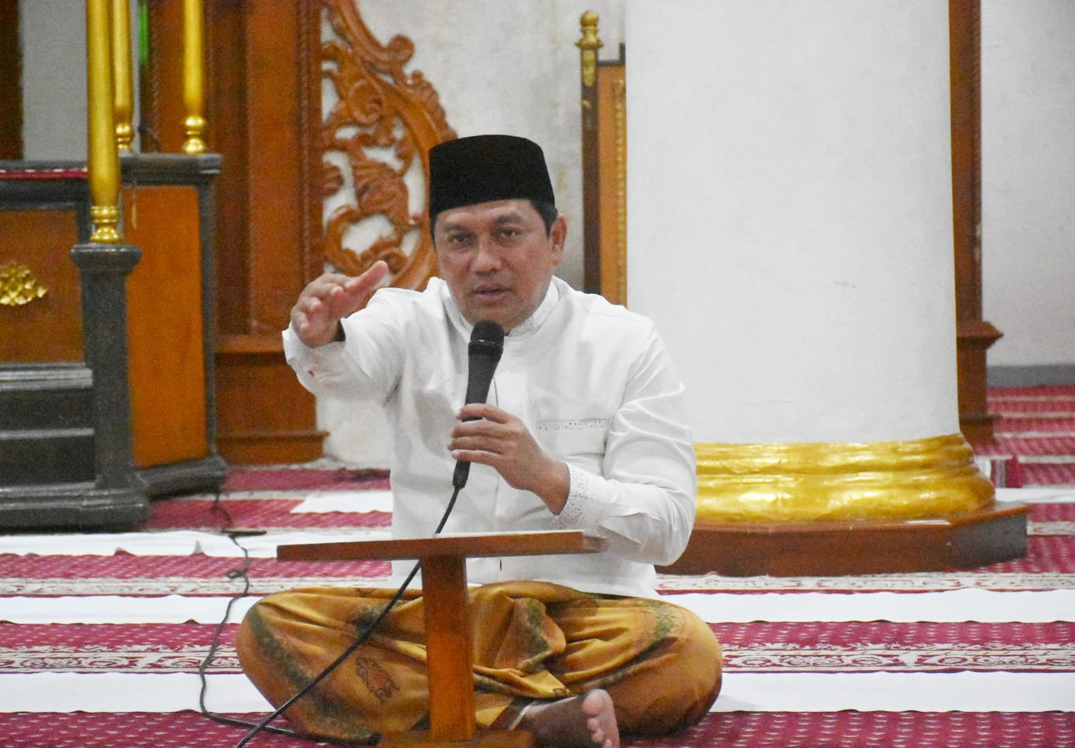 Berjamaah Salat Fardu