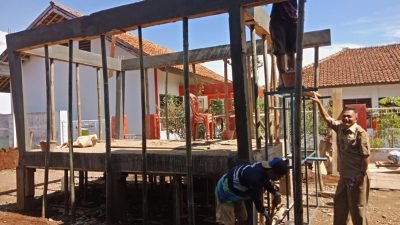 Leuit: Upaya Desa Jatimekar Jaga Ketahanan Pangan di Sumedang