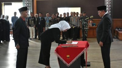 Pj Bupati Sumedang Lantik Kepsek dan Jabfung