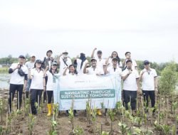 Aksi Hijau Waruna Group Bersama LindungiHutan Penanaman 2000 Pohon Mangrove