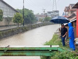 Hujan Deras Guyur Cimanggung, Bupati Tinjau Aliran Sungai Cimande