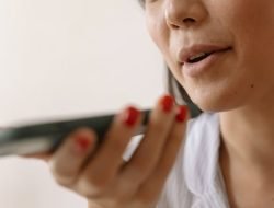 Bisnis Dalam “Suara”: Strategi Voice Search Marketing yang Harus Kamu Coba