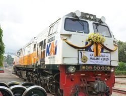 KAI Daop 8 Bersama Komunitas Railfans Malang Raya Peringati 15 Tahun beroperasinya KA Malabar Dan Berdirinya Komunitas Tersebut