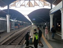 212.734 Penumpang Gunakan KA Selama Long Weekend Hari Raya Waisak di Daop 8 Surabaya