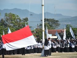 Bupati Dony Pimpin Upacara Hardiknas 2025