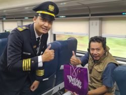 Peringati Hari Kebangkitan Nasional, KAI Daop 6 Yogyakarta Apresiasi Pelanggan Loyal KA Taksaka dengan Berbagi Merchandise Eksklusif